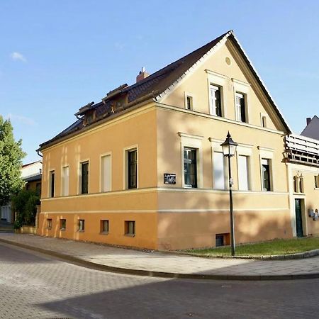 "Ferienwohnung Am Schloss" - Ferienwohnung Mit Blick Auf Das Barbyer Schloss, 5 Gehminuten Bis Zur Elbe Exteriér fotografie